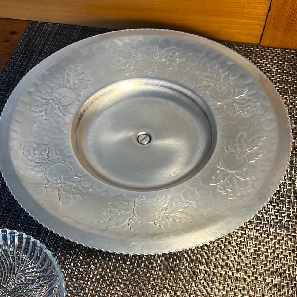 VTG Wilson Specialties Metal Lazy Susan Pedestal Platter w Glass Divided Dish - Picture 2 of 4